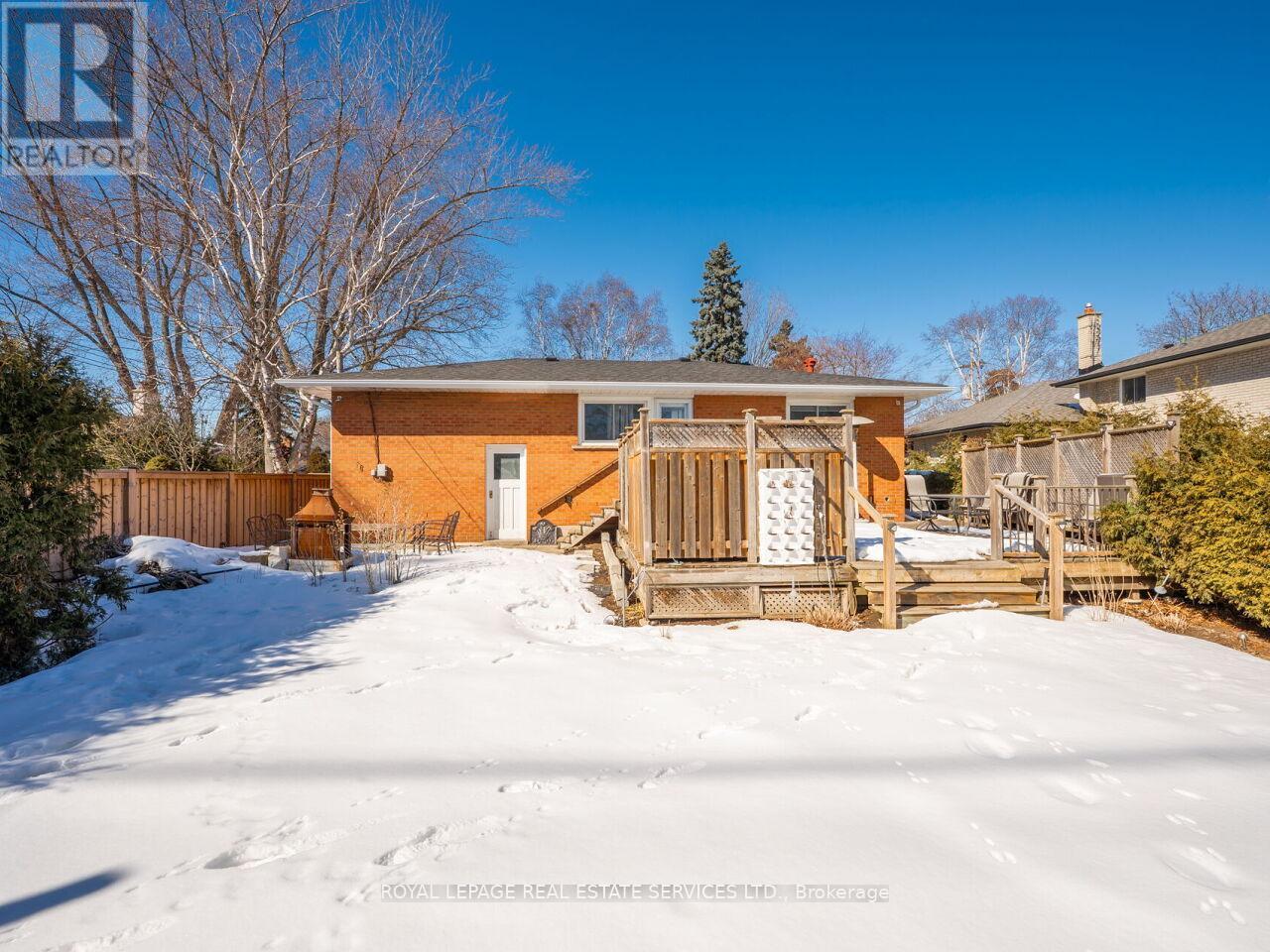 












1602 CARLETTA DRIVE

,
Mississauga,




Ontario
L4X1E5

