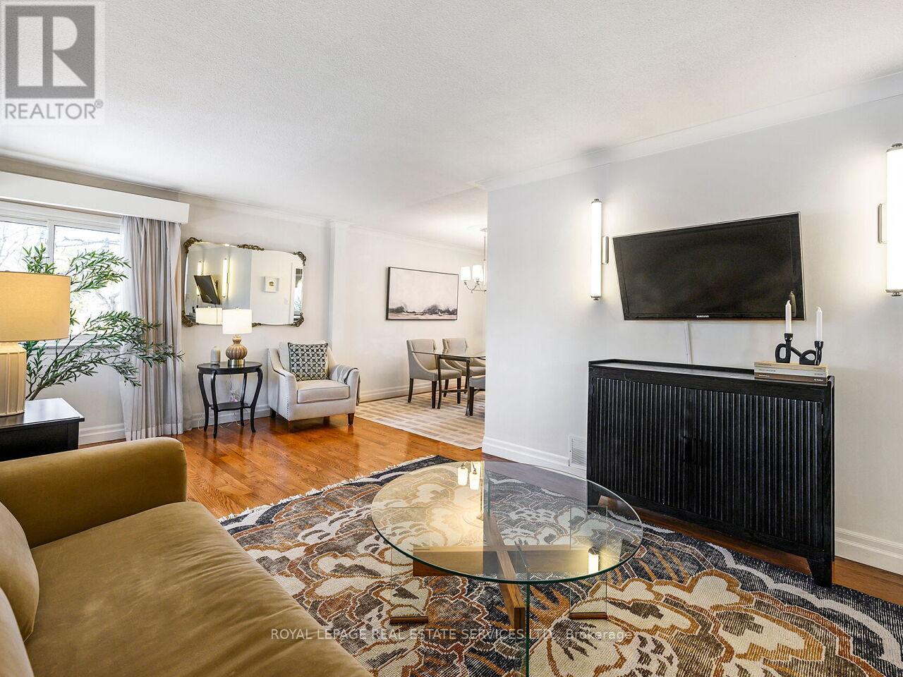 












1602 CARLETTA DRIVE

,
Mississauga,




Ontario
L4X1E5

