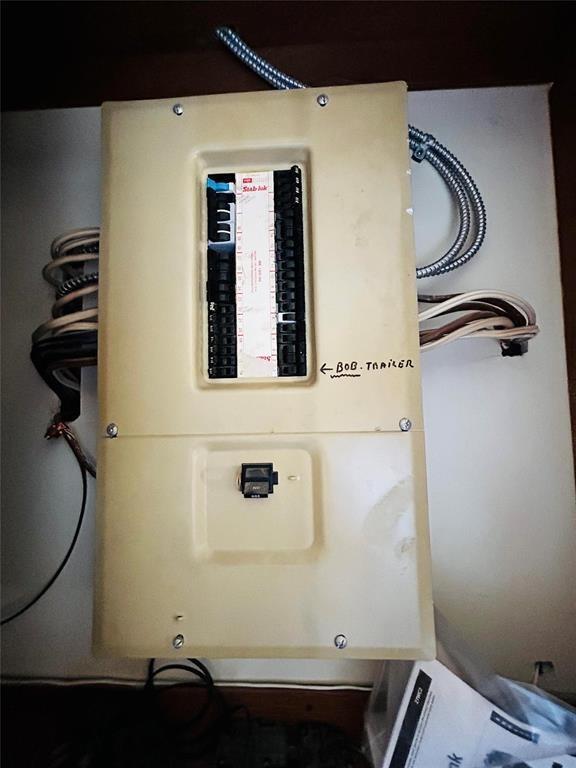 












31 Railway Avenue

,
Waskada,




Manitoba
R0M2E0

