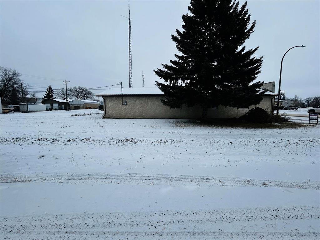 












31 Railway Avenue

,
Waskada,




Manitoba
R0M2E0

