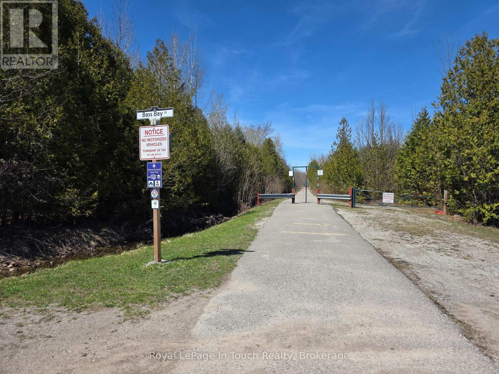 












57 BASS BAY DRIVE

,
Tay,







Ontario
L0K2A0

