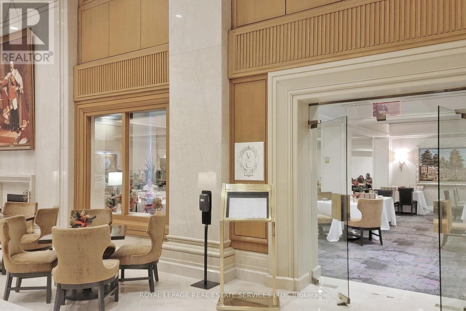 












316 - 22 LEADER LANE

,
Toronto,




Ontario
M5E0B2

