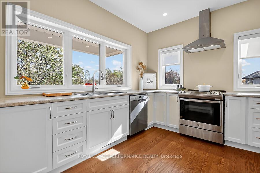 












127 ERNEST WAY

,
Tay Valley,




Ontario
K7H0B3

