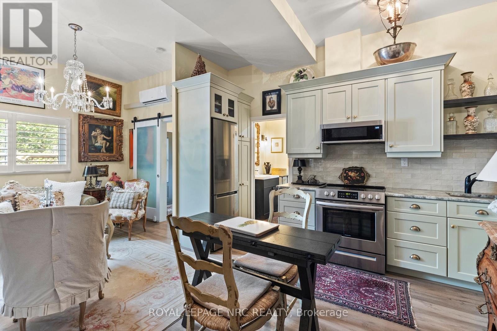 












1 KARSAM COURT

,
Niagara-on-the-Lake (Town),




Ontario
L0S1J0

