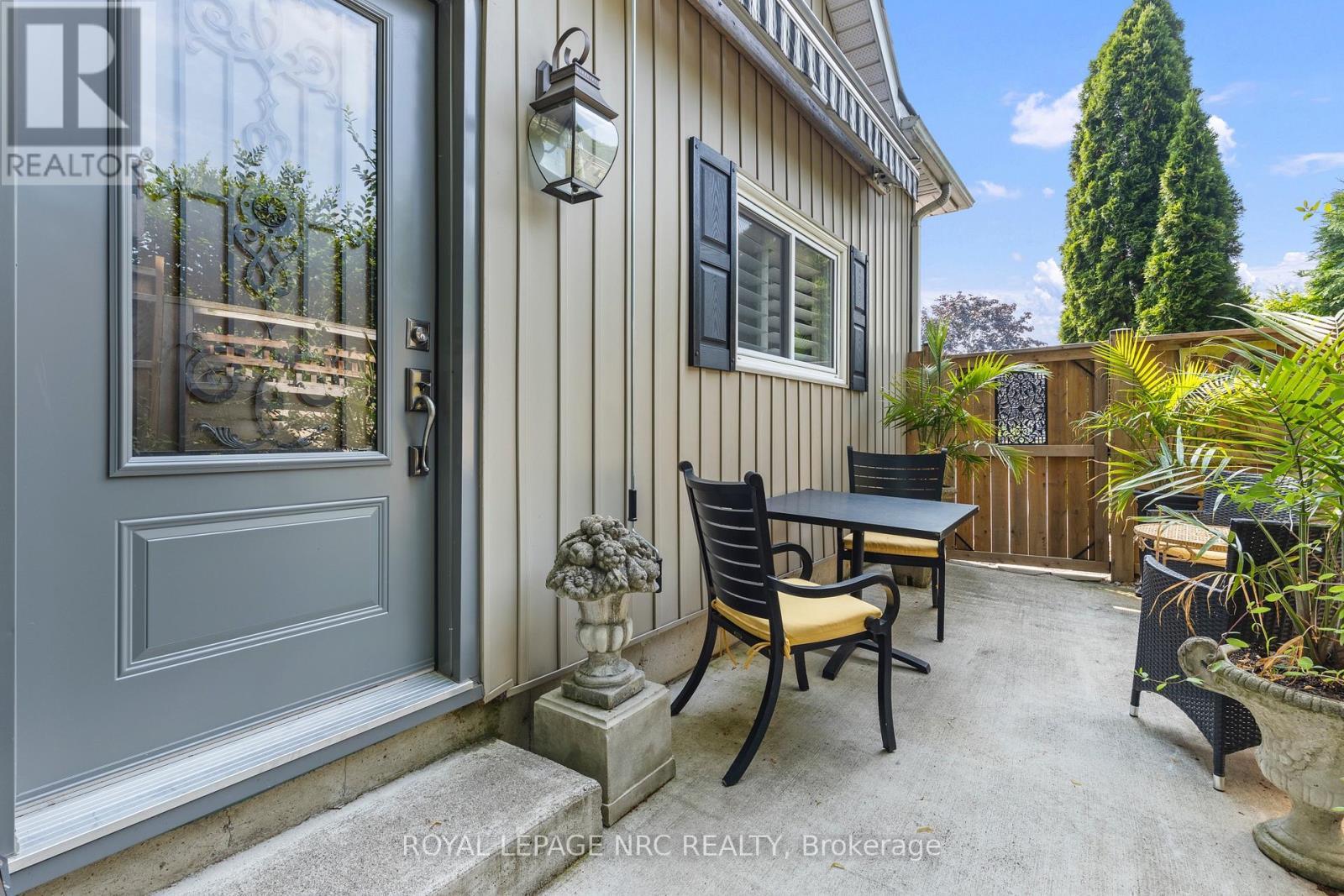 












1 KARSAM COURT

,
Niagara-on-the-Lake (Town),




Ontario
L0S1J0

