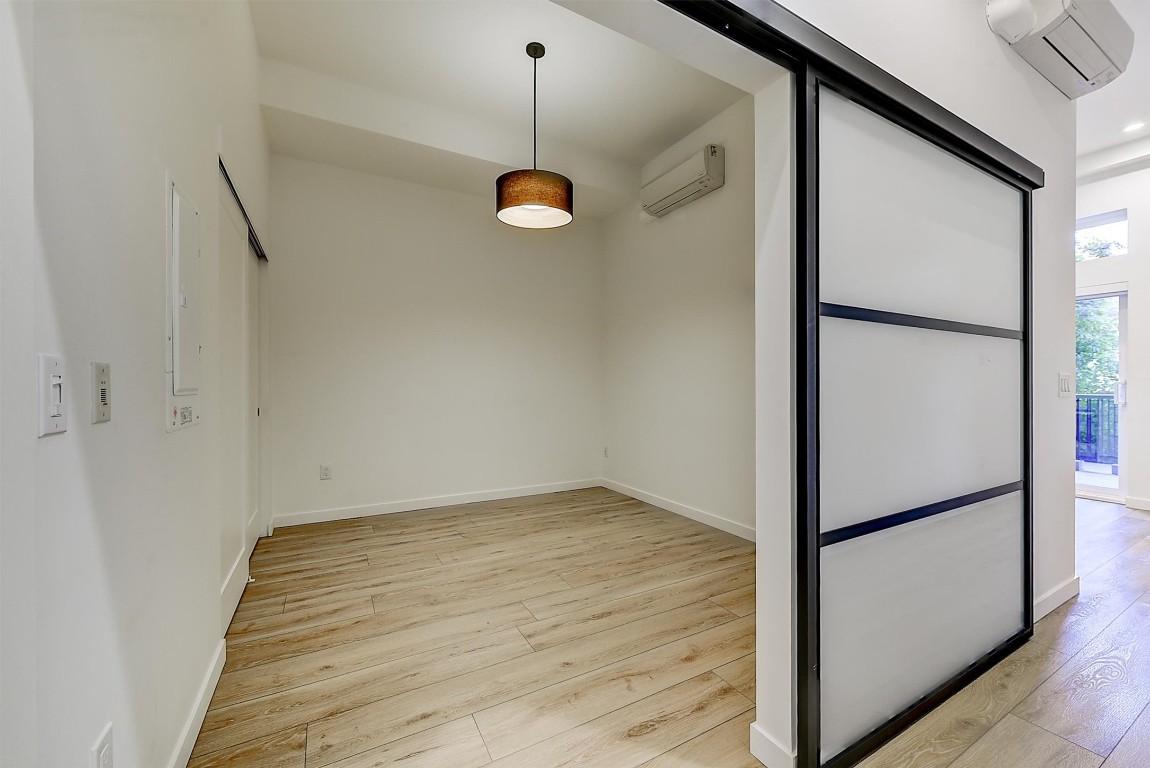 









660


Cawston

Avenue, 106,
Kelowna,




BC
V1Y 2L1

