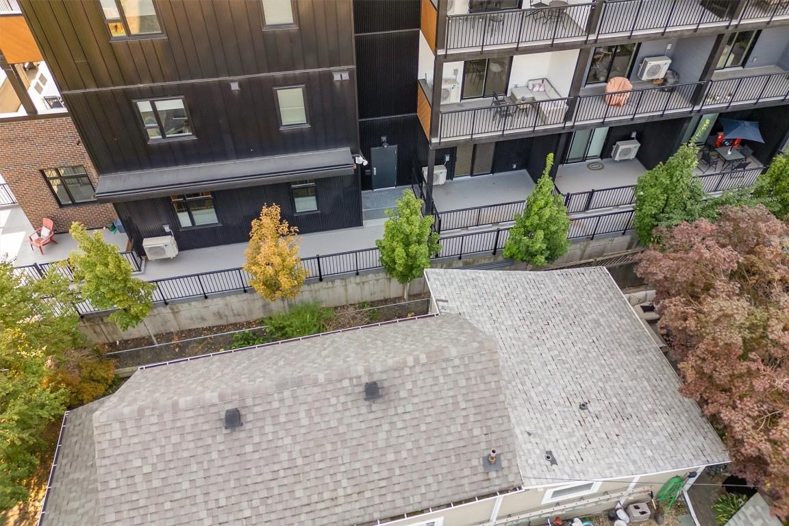 









660


Cawston

Avenue, 106,
Kelowna,




BC
V1Y 2L1

