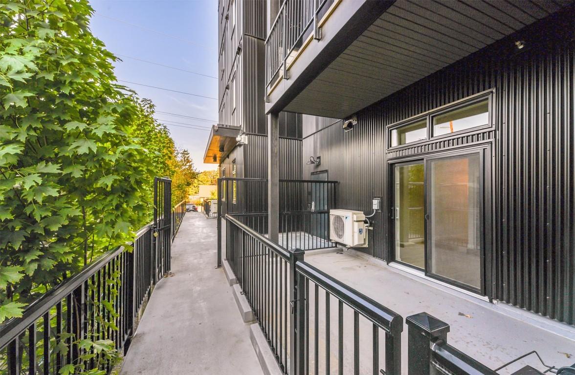 









660


Cawston

Avenue, 106,
Kelowna,




BC
V1Y 2L1

