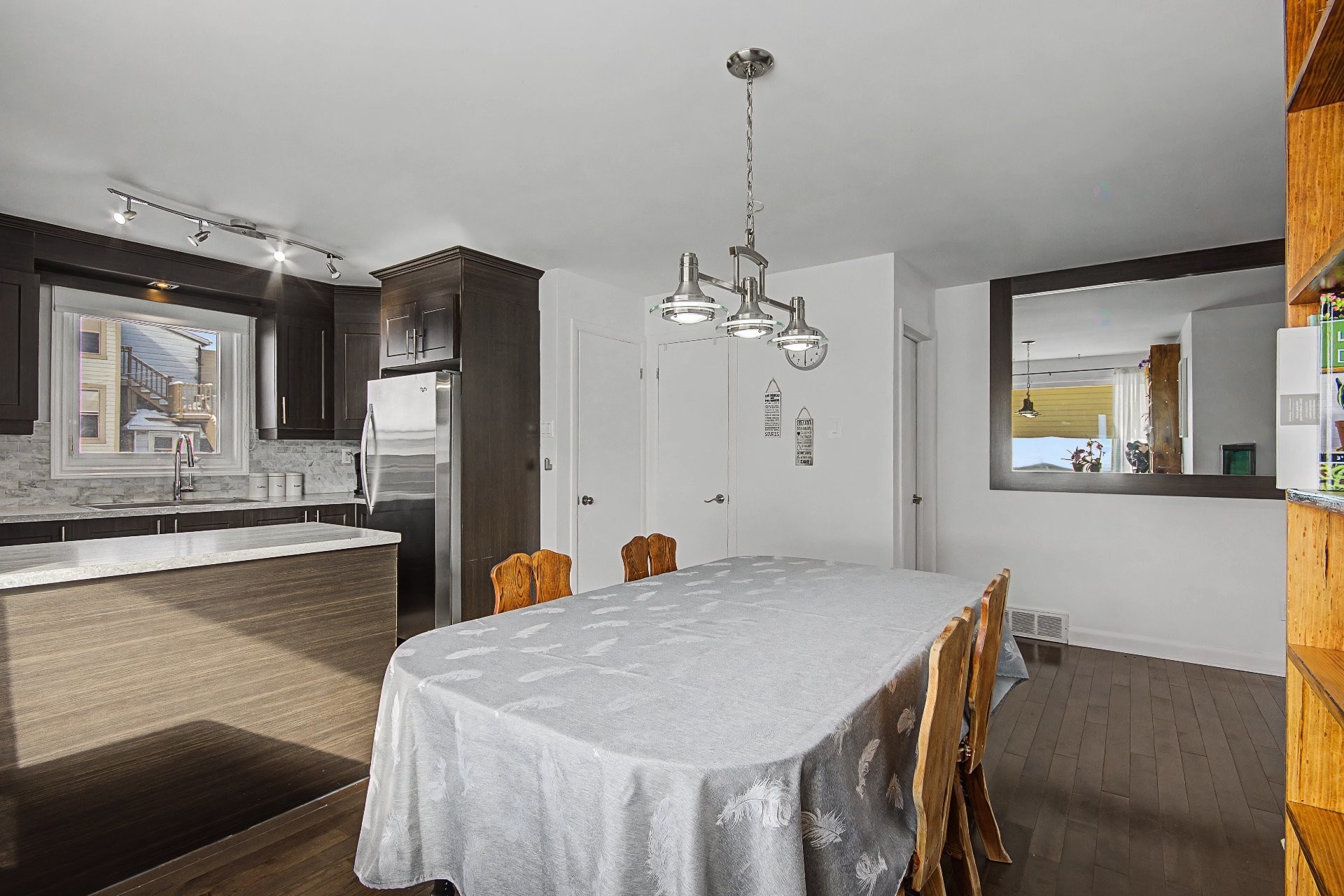 









430


Boul. du Séminaire N.

,
Saint-Jean-sur-Richelieu,




QC
J3B5L3

