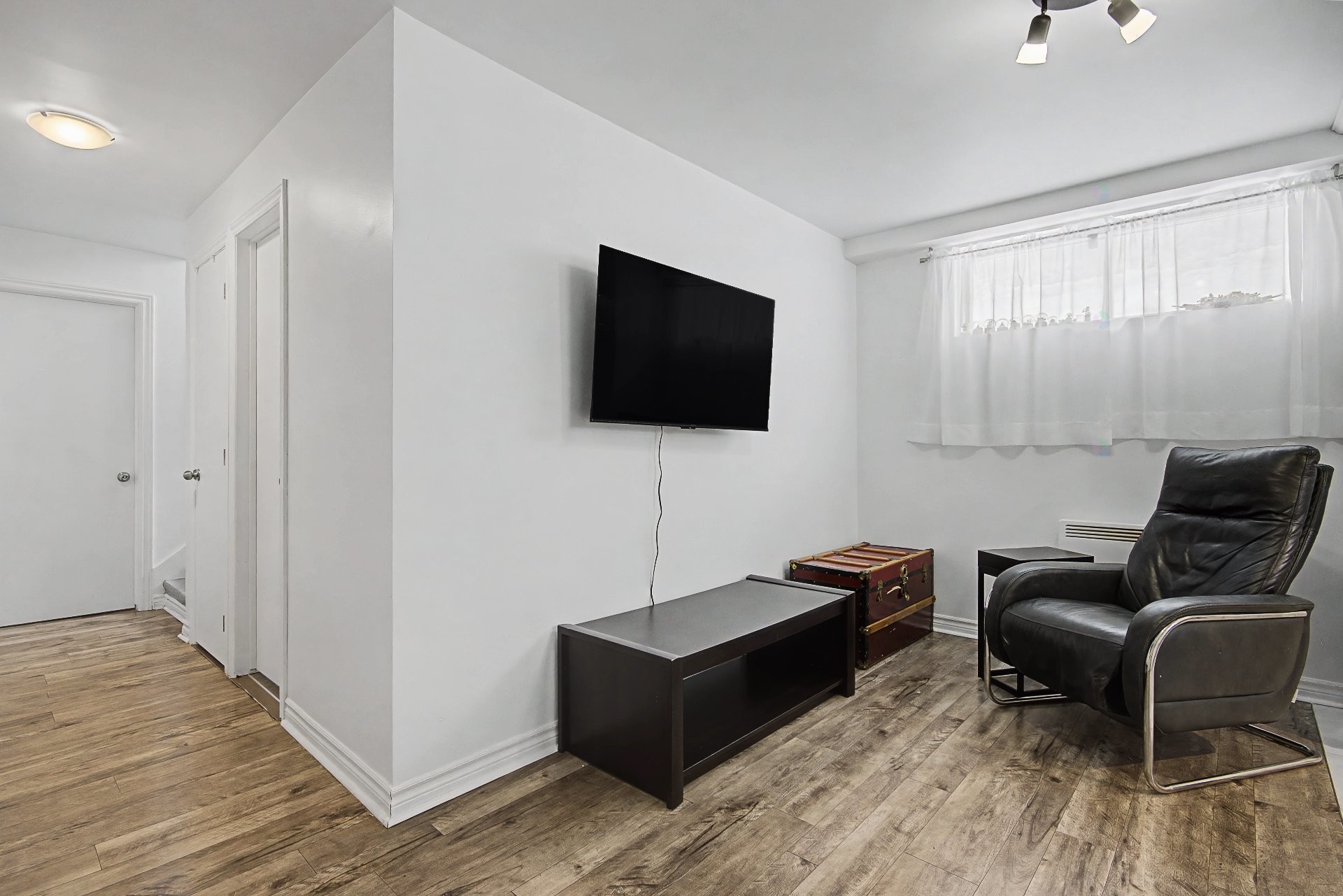 









430


Boul. du Séminaire N.

,
Saint-Jean-sur-Richelieu,




QC
J3B5L3

