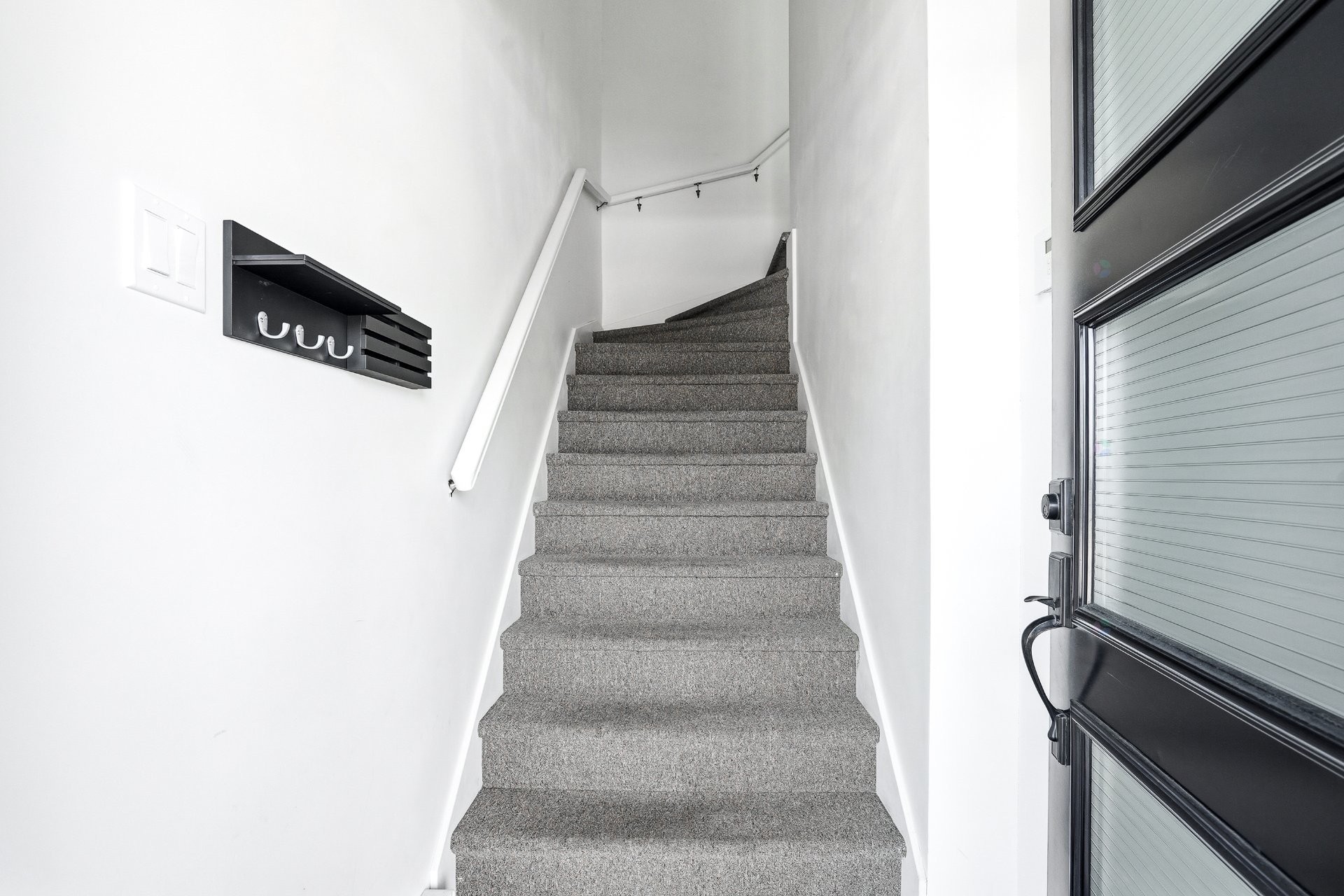 









120


Rue St-Jude S.

, 6,
Granby,




QC
J2J0H1

