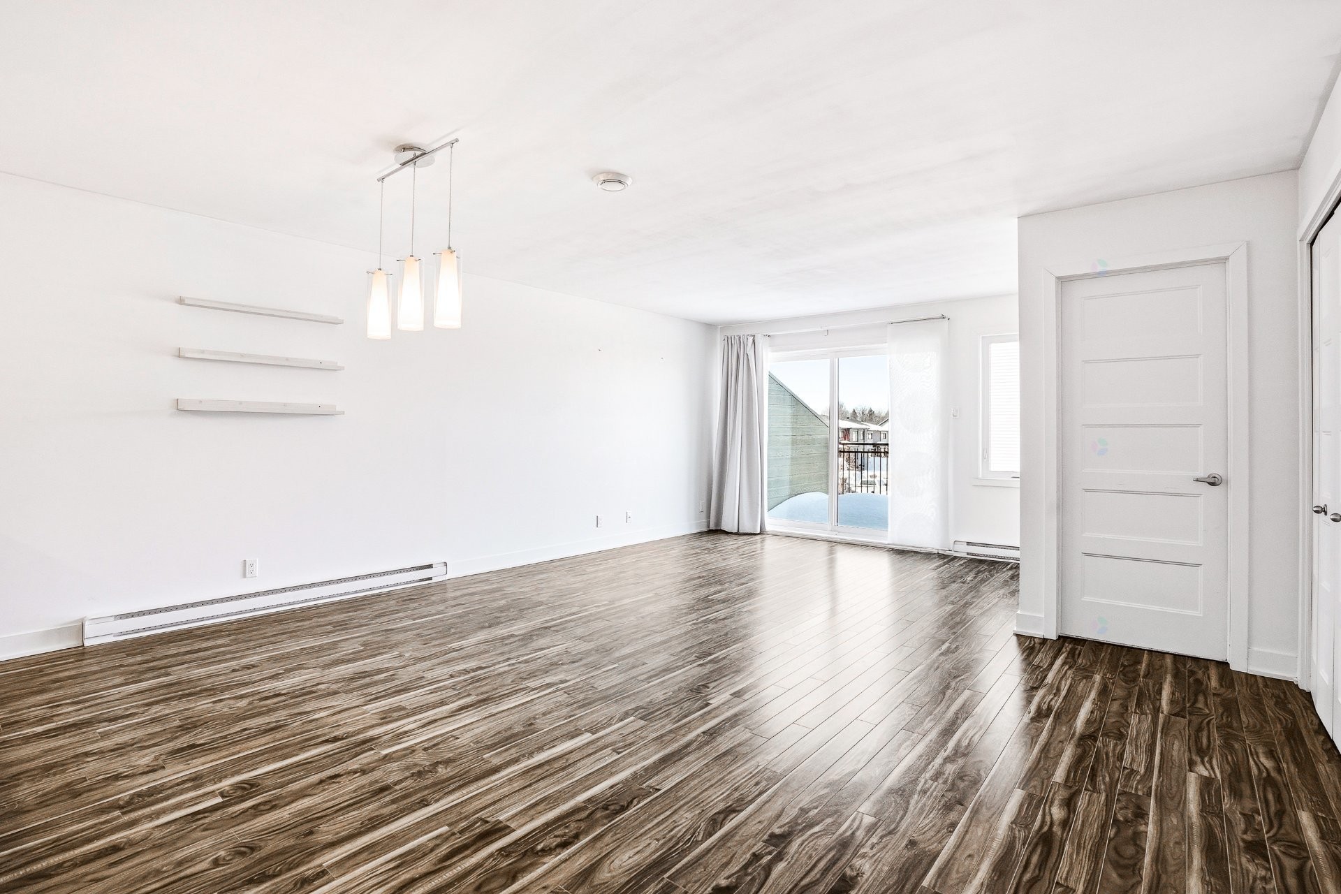 









120


Rue St-Jude S.

, 6,
Granby,




QC
J2J0H1

