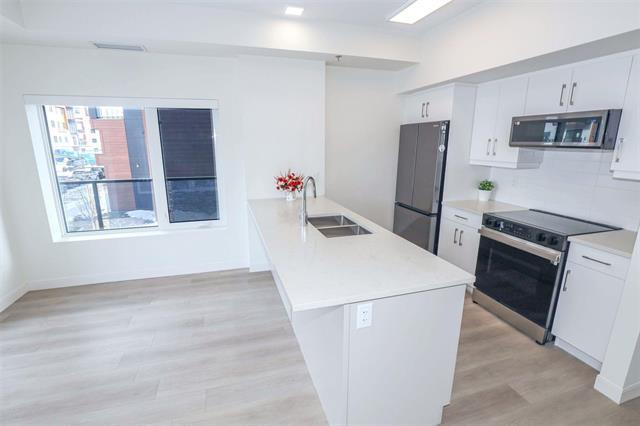 









635


Ballantrae

DR, 208,
Winnipeg,




MB
R3T 6K4

