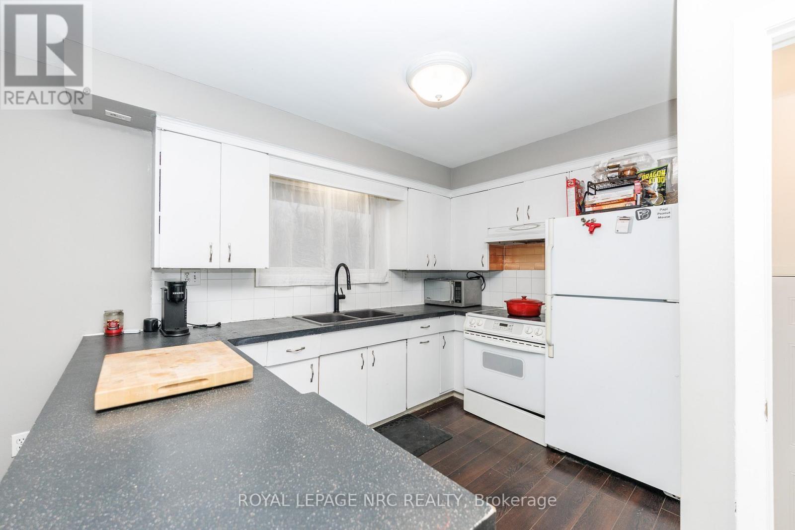 












51 HENRY STREET

,
Niagara-on-the-Lake (Virgil),




Ontario
L0S1T0

