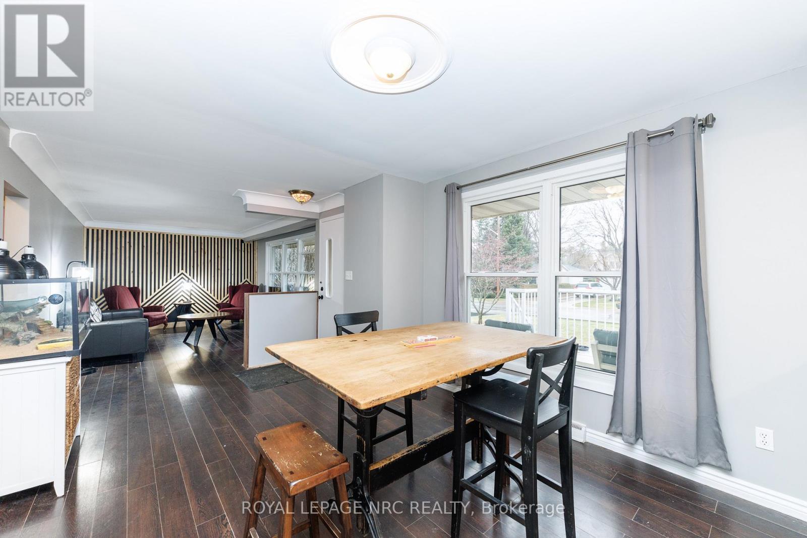 












51 HENRY STREET

,
Niagara-on-the-Lake (Virgil),




Ontario
L0S1T0

