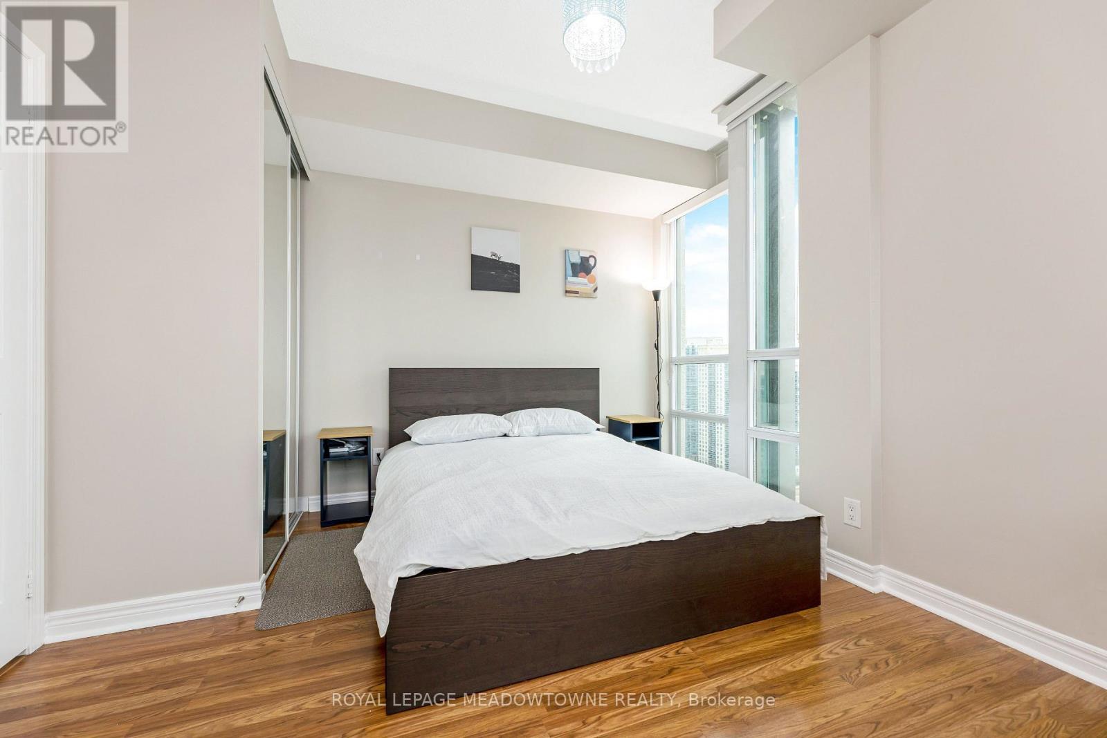 












3303 - 208 ENFIELD PLACE

,
Mississauga,




Ontario
L5B0G8

