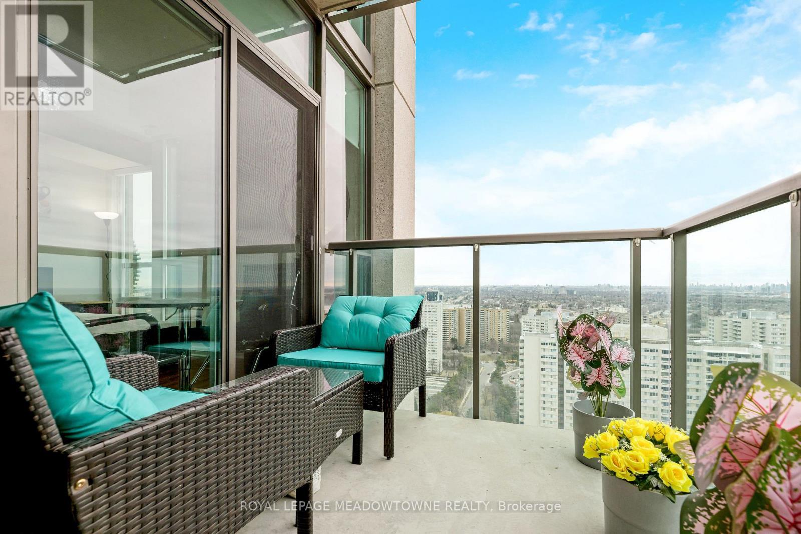 












3303 - 208 ENFIELD PLACE

,
Mississauga,




Ontario
L5B0G8

