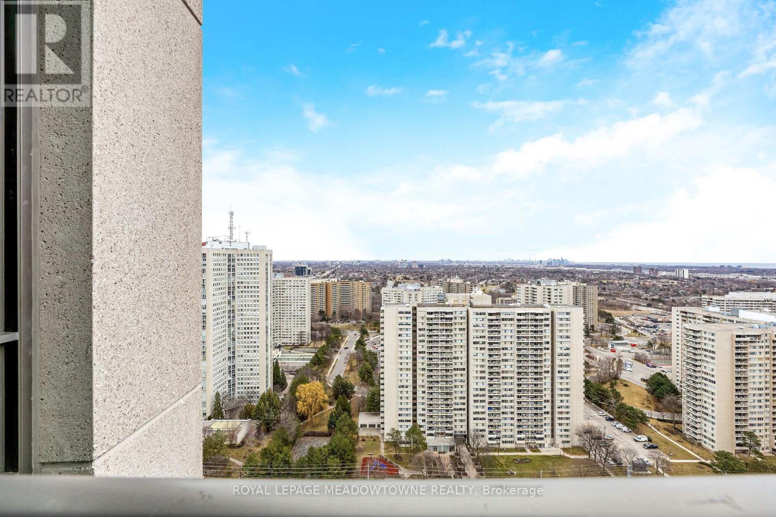 












3303 - 208 ENFIELD PLACE

,
Mississauga,




Ontario
L5B0G8

