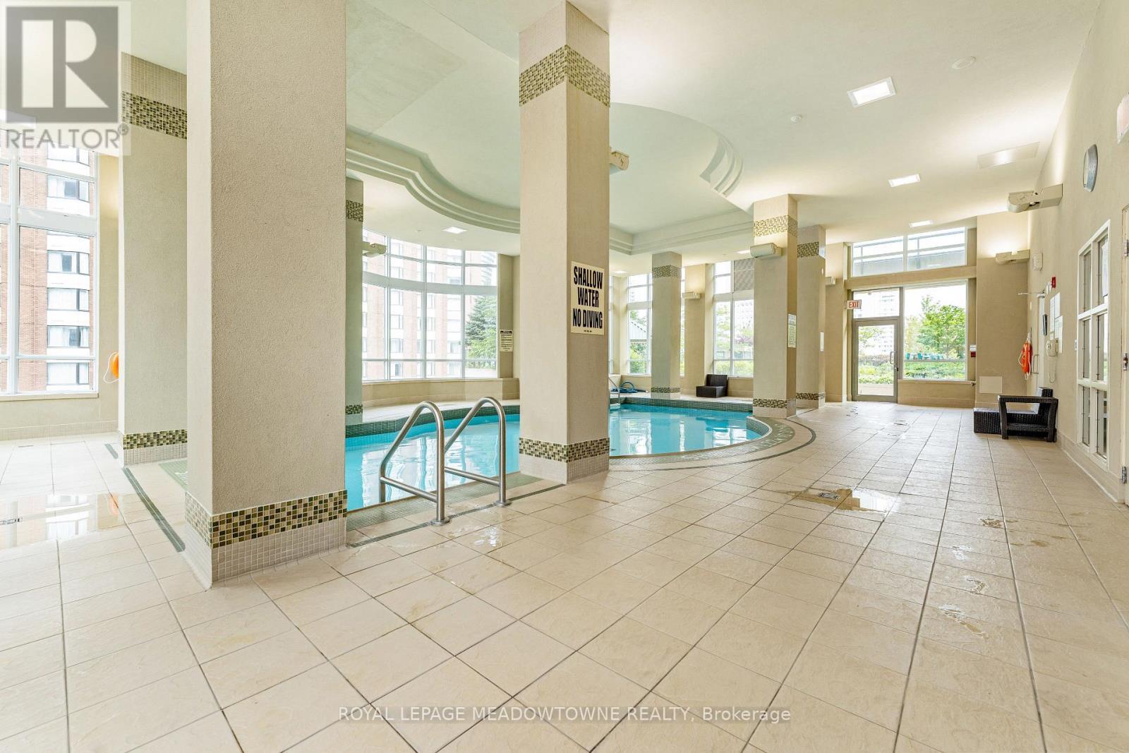 












3303 - 208 ENFIELD PLACE

,
Mississauga,




Ontario
L5B0G8

