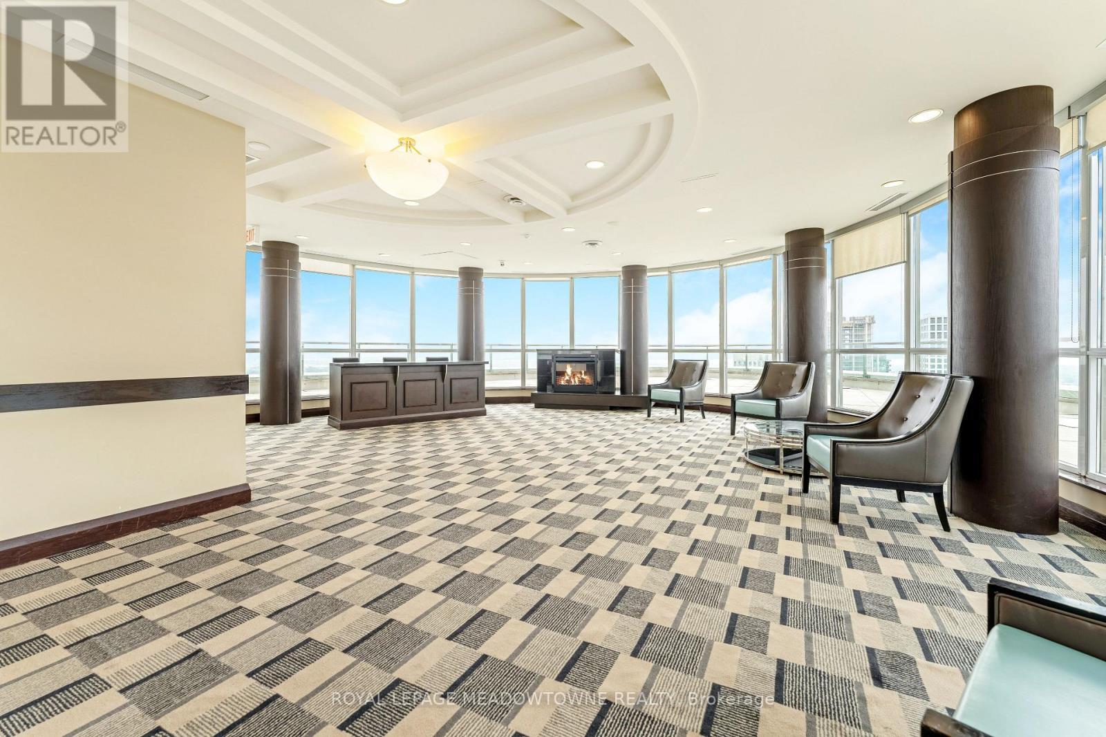 












3303 - 208 ENFIELD PLACE

,
Mississauga,




Ontario
L5B0G8

