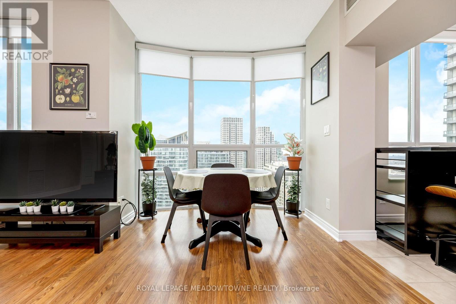 












3303 - 208 ENFIELD PLACE

,
Mississauga,




Ontario
L5B0G8

