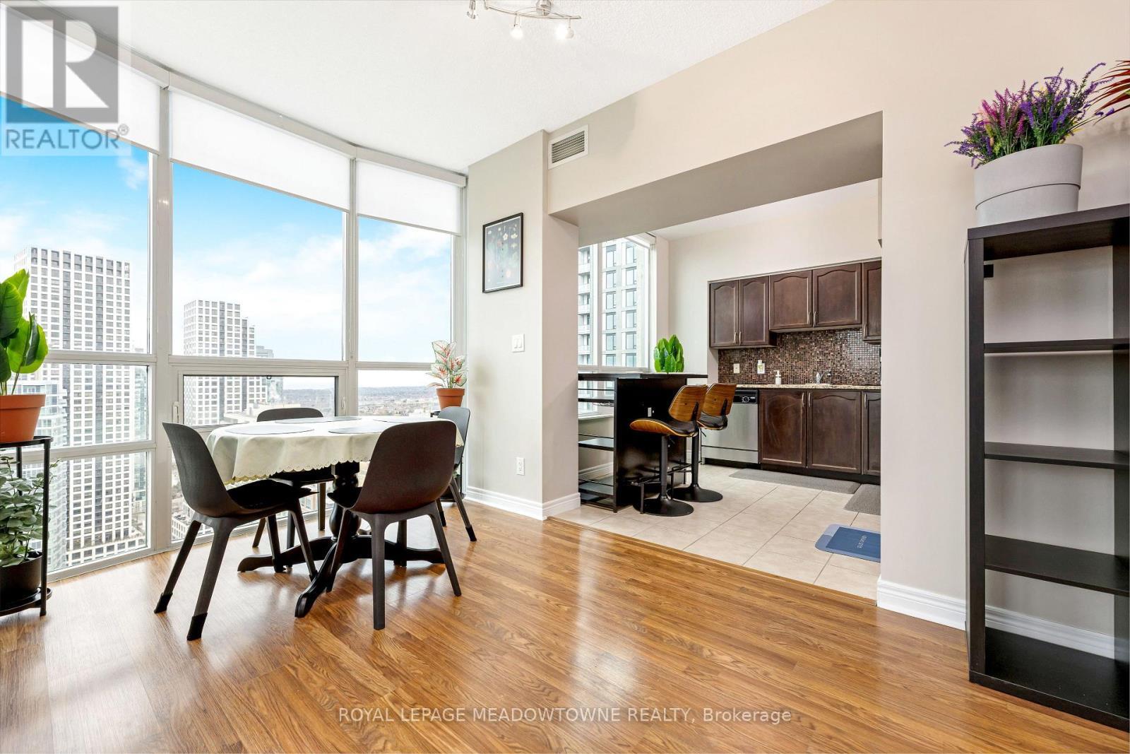 












3303 - 208 ENFIELD PLACE

,
Mississauga,




Ontario
L5B0G8

