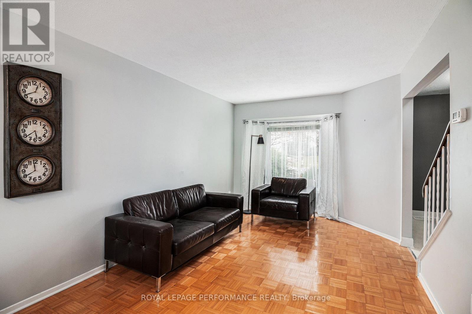 












6349 ST LOUIS DRIVE

,
Ottawa,




Ontario
K1C2X9


