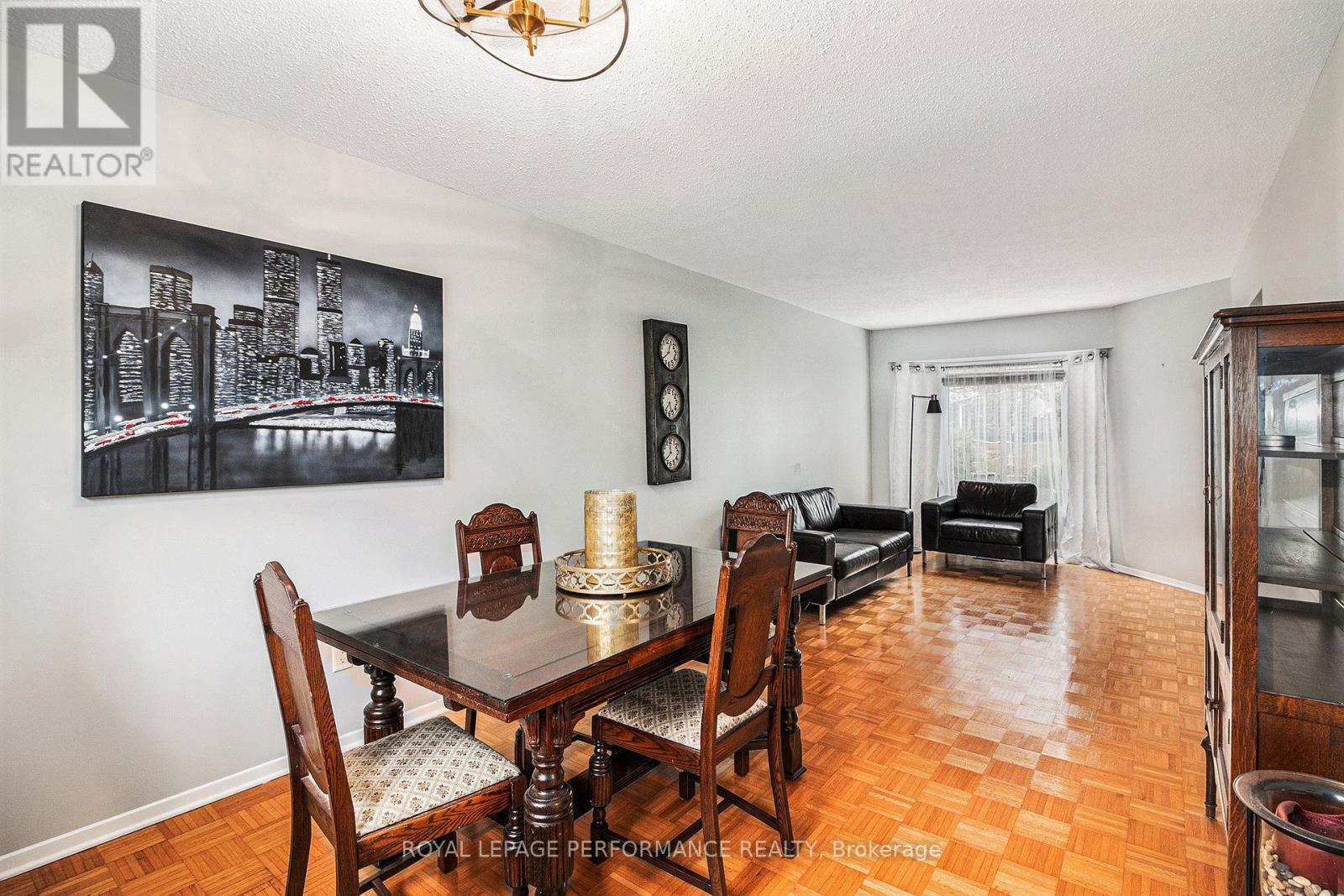 












6349 ST LOUIS DRIVE

,
Ottawa,




Ontario
K1C2X9

