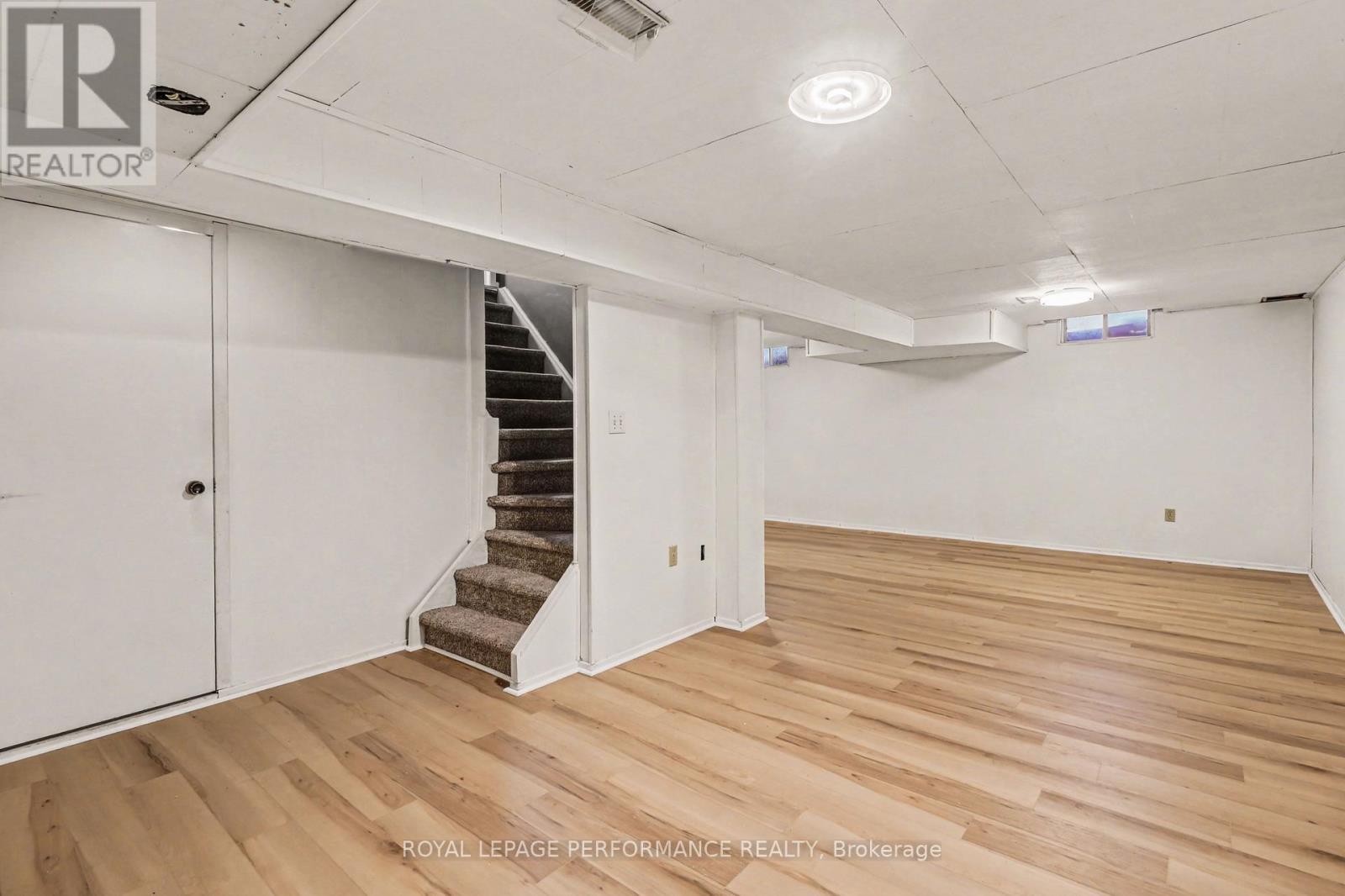 












6349 ST LOUIS DRIVE

,
Ottawa,




Ontario
K1C2X9

