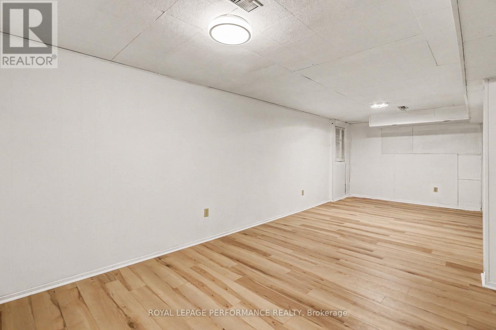 












6349 ST LOUIS DRIVE

,
Ottawa,




Ontario
K1C2X9

