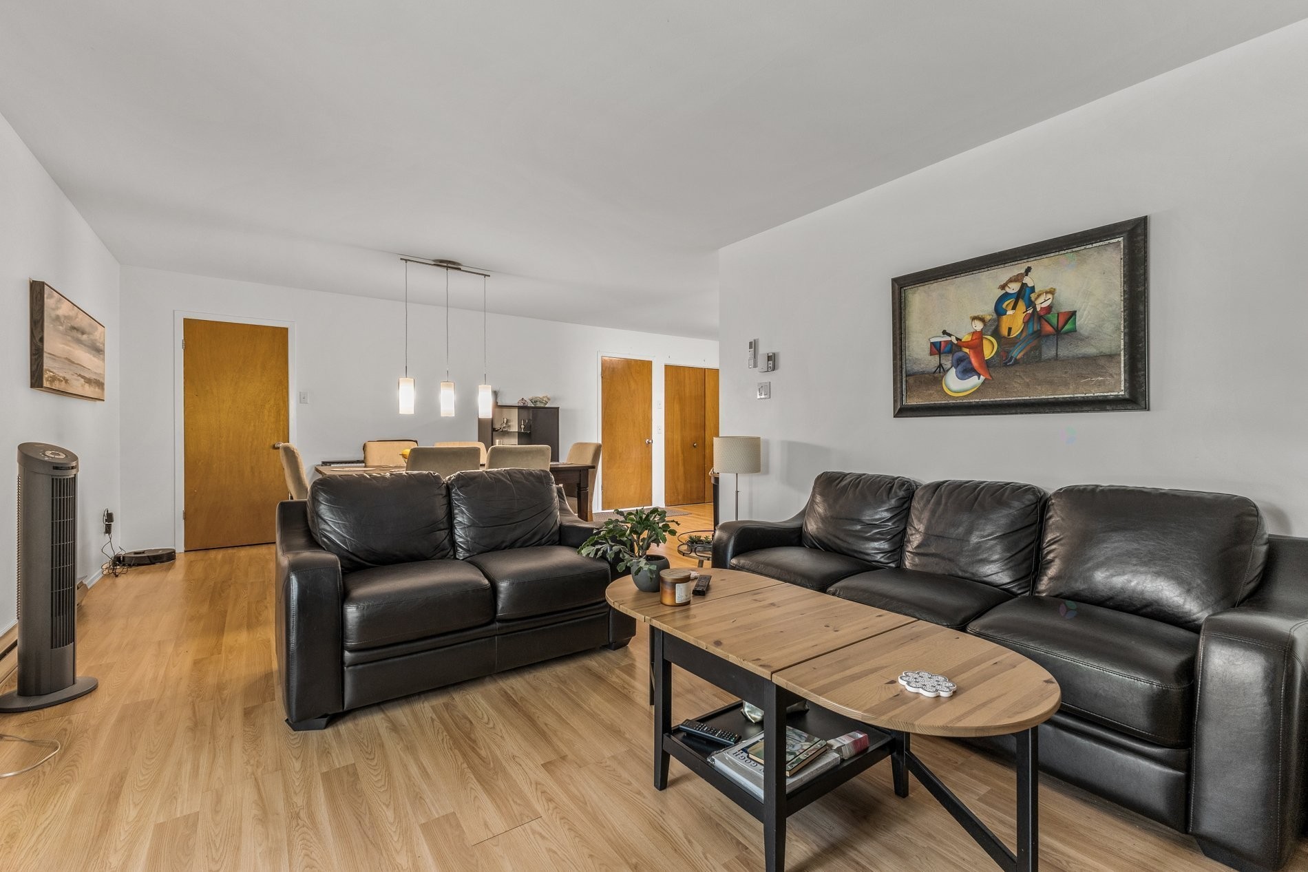 









10350


Av. Charton

,
Montréal (Ahuntsic-Cartierville),




QC
H2B2E1

