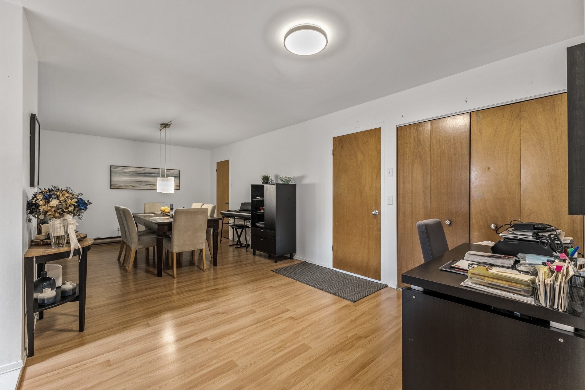 









10350


Av. Charton

,
Montréal (Ahuntsic-Cartierville),




QC
H2B2E1

