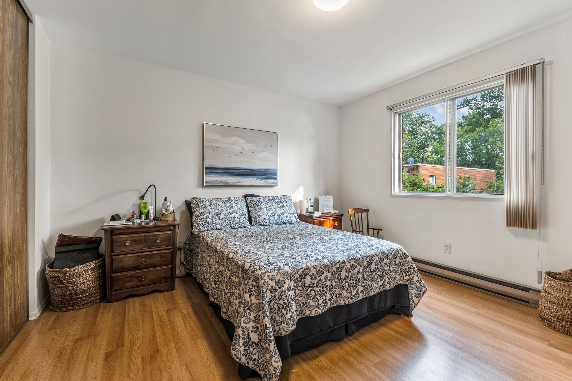 









10350


Av. Charton

,
Montréal (Ahuntsic-Cartierville),




QC
H2B2E1

