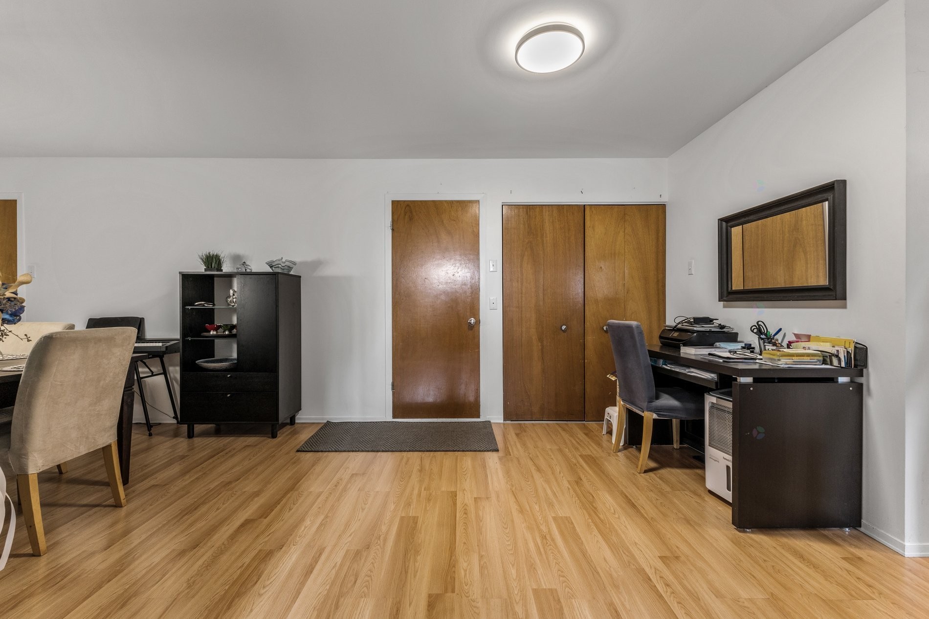 









10350


Av. Charton

,
Montréal (Ahuntsic-Cartierville),




QC
H2B2E1

