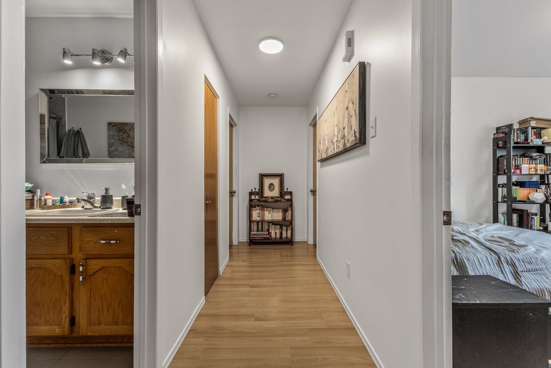 









10350


Av. Charton

,
Montréal (Ahuntsic-Cartierville),




QC
H2B2E1

