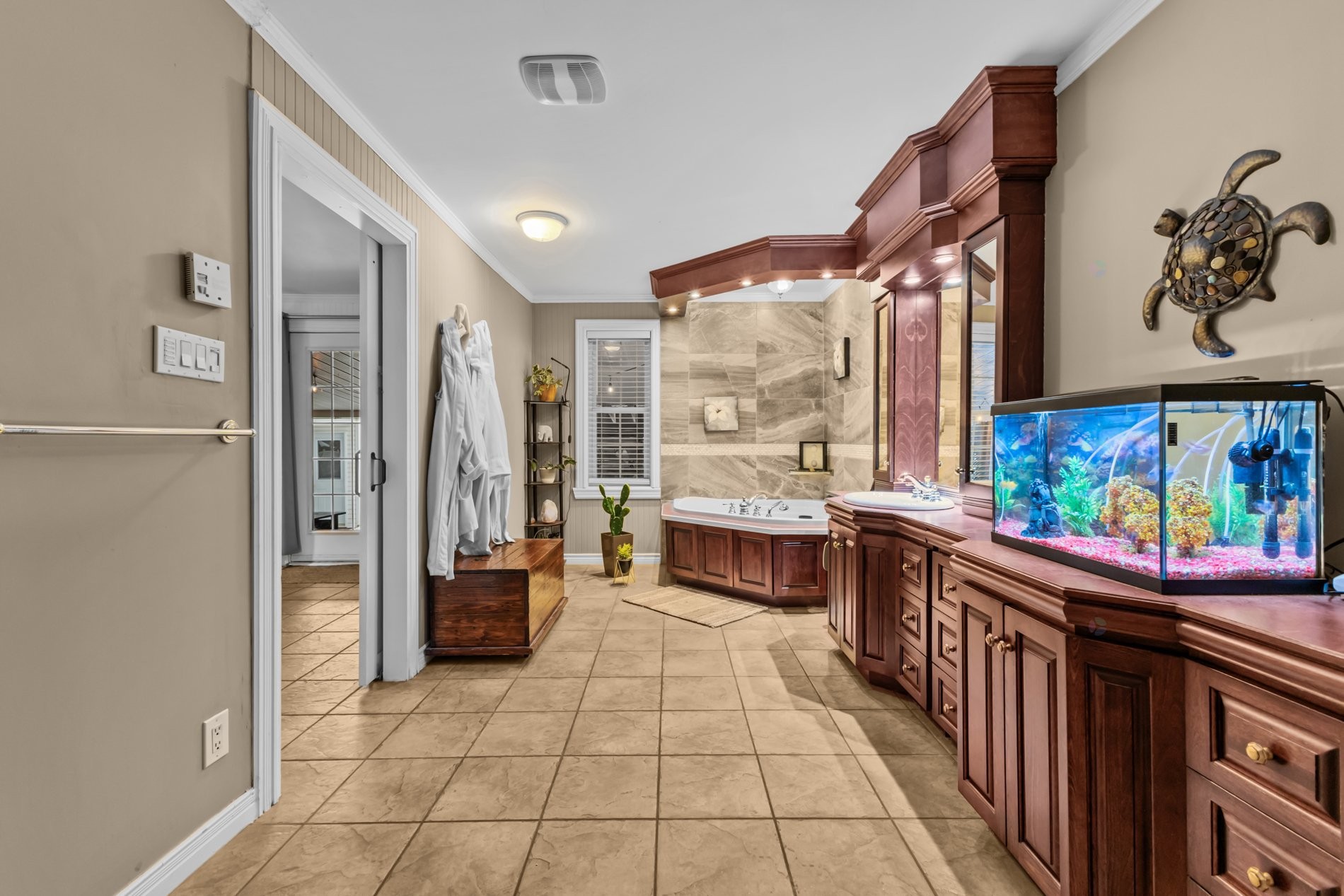 









358


Rue Frontenac

,
Saint-Jean-sur-Richelieu,




QC
J3B3A1

