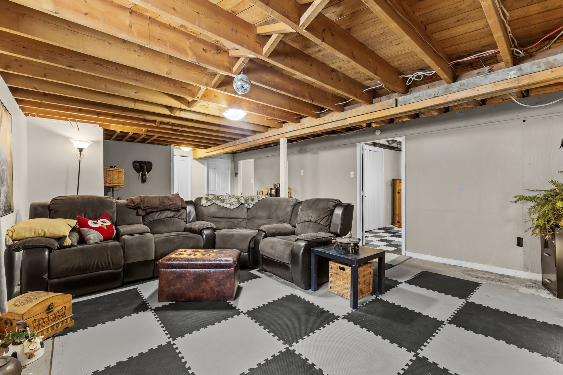 









358


Rue Frontenac

,
Saint-Jean-sur-Richelieu,




QC
J3B3A1

