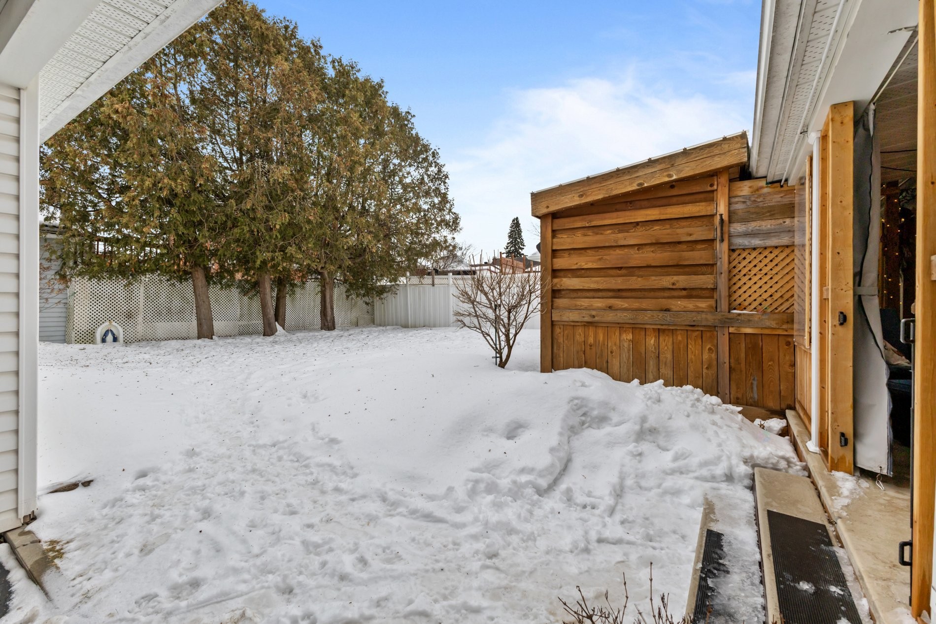 









358


Rue Frontenac

,
Saint-Jean-sur-Richelieu,




QC
J3B3A1

