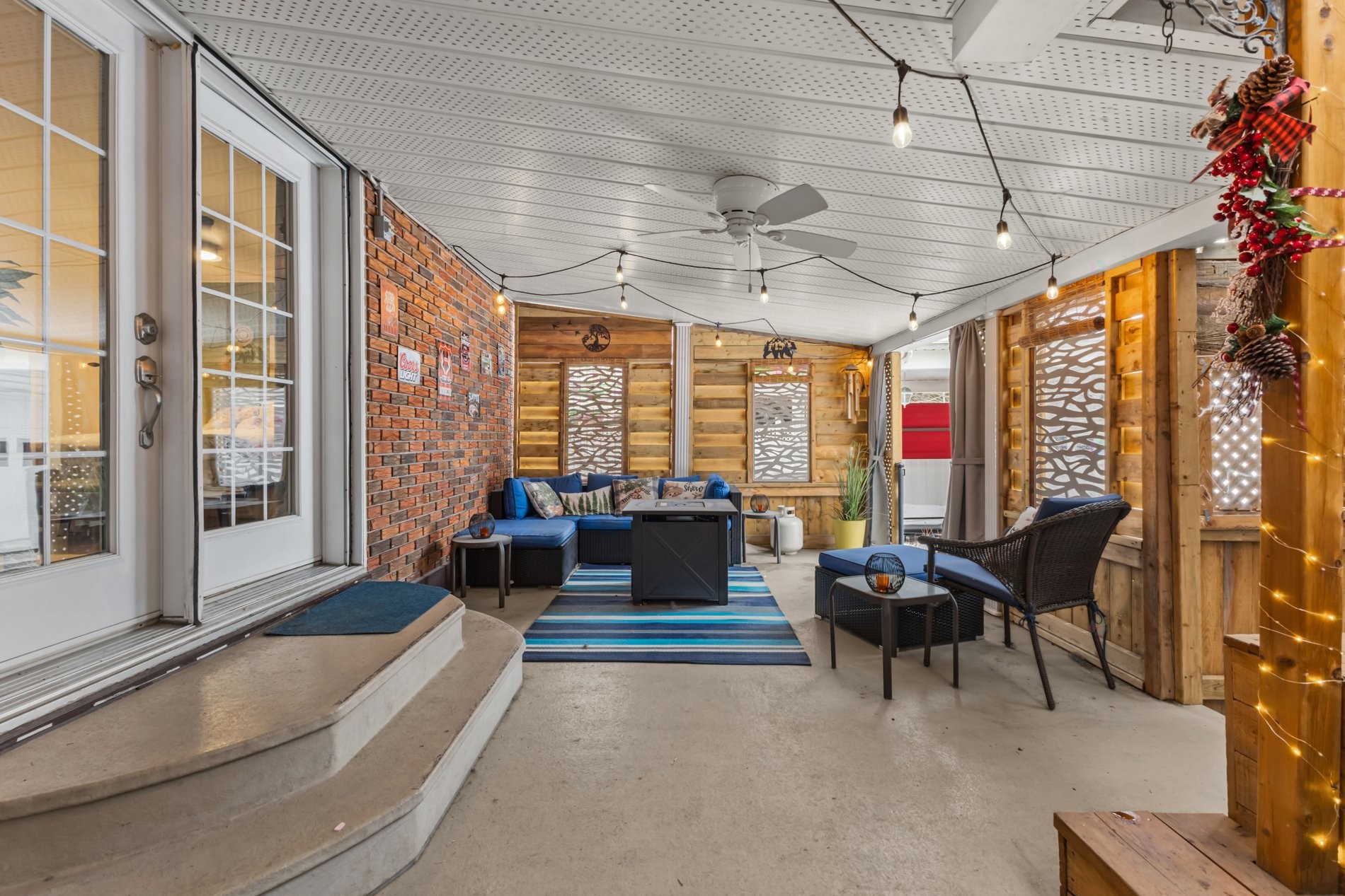 









358


Rue Frontenac

,
Saint-Jean-sur-Richelieu,




QC
J3B3A1

