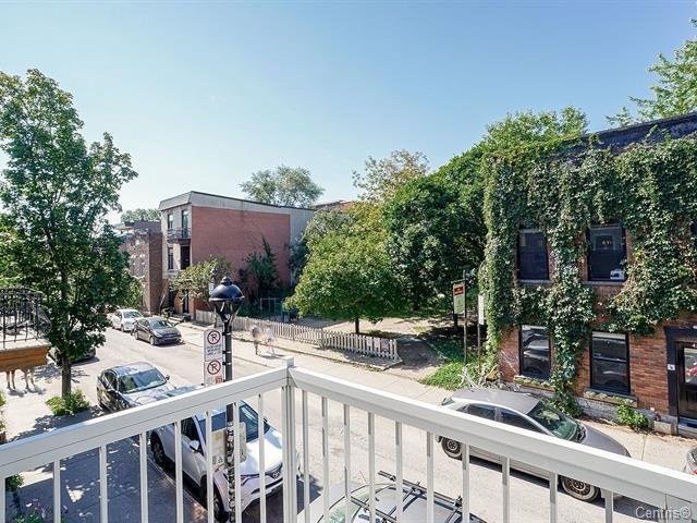 









4393


Rue Rivard

,
Montréal (Le Plateau-Mont-Royal),




QC
H2J2N1

