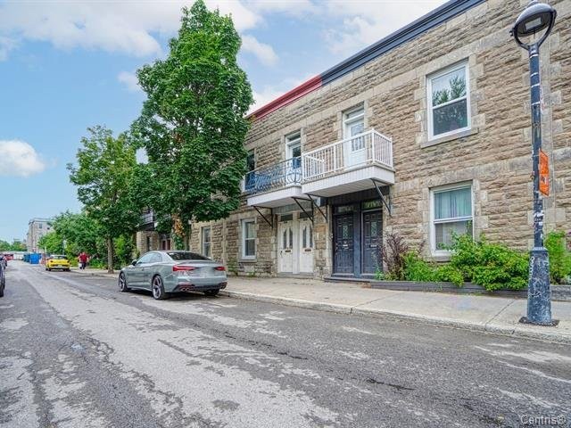 









4393


Rue Rivard

,
Montréal (Le Plateau-Mont-Royal),




QC
H2J2N1

