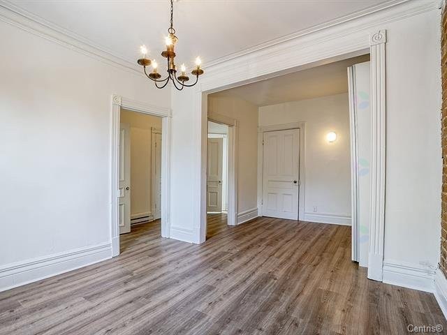 









4393


Rue Rivard

,
Montréal (Le Plateau-Mont-Royal),




QC
H2J2N1

