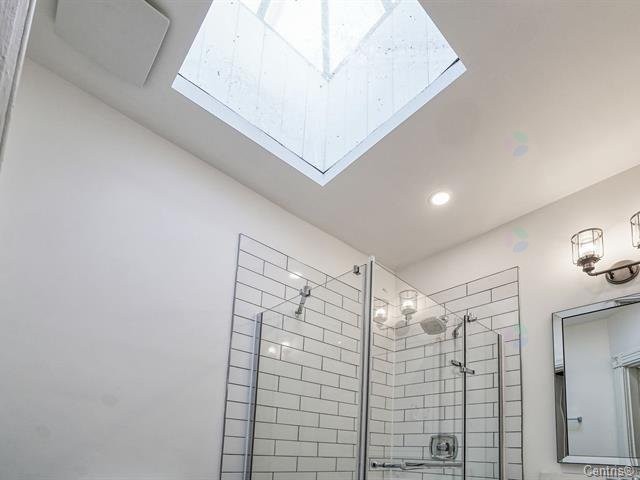 









4393


Rue Rivard

,
Montréal (Le Plateau-Mont-Royal),




QC
H2J2N1

