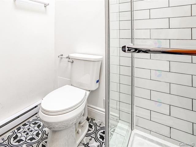 









4393


Rue Rivard

,
Montréal (Le Plateau-Mont-Royal),




QC
H2J2N1

