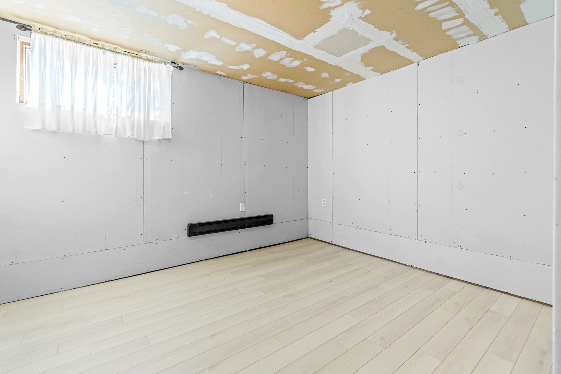 









29


Rue Raymond

,
Grenville,




QC
J0V1J0

