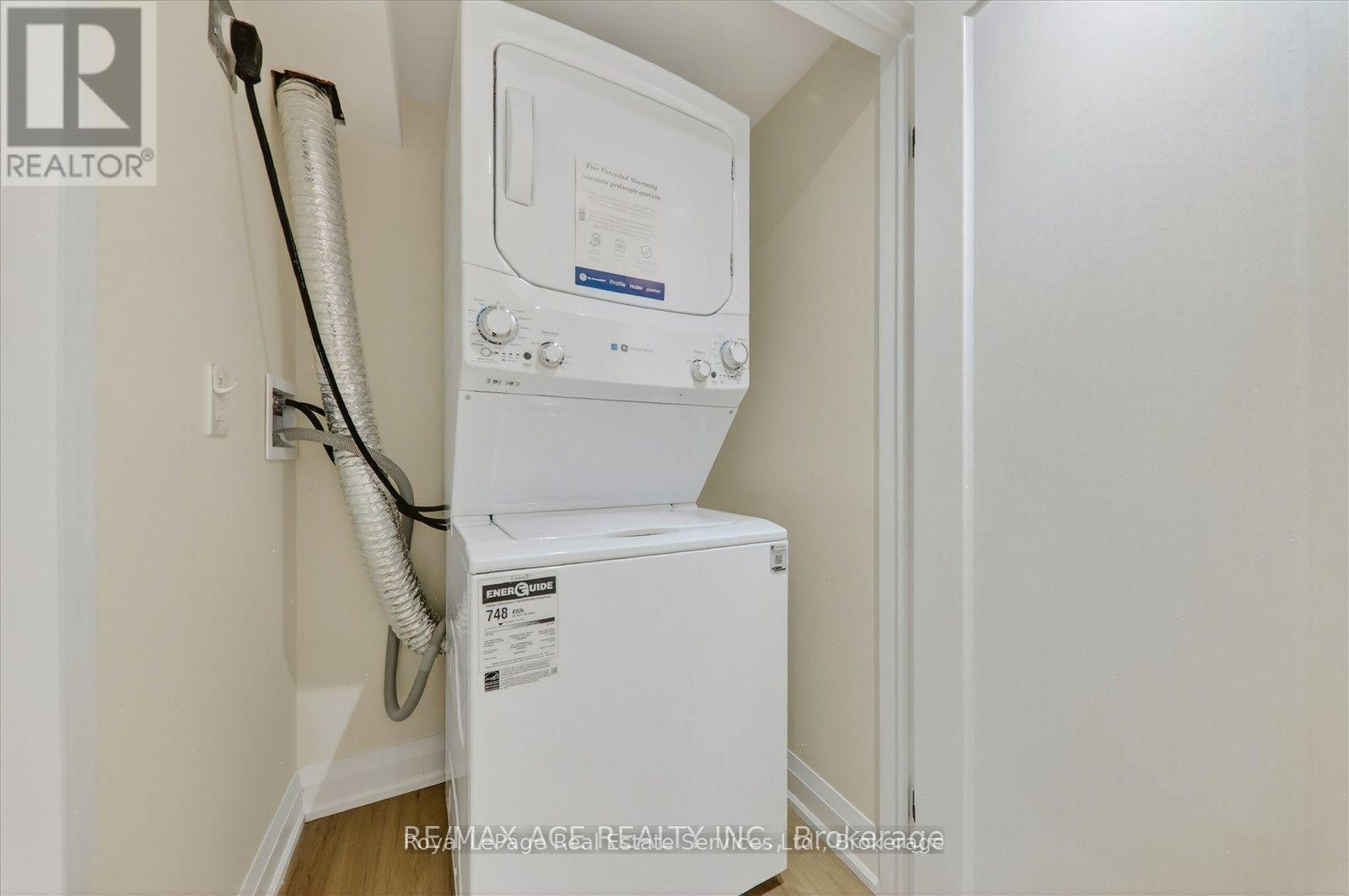 












100 BRIMWOOD DRIVE

,
Toronto (Agincourt North),




Ontario
M1V1C2

