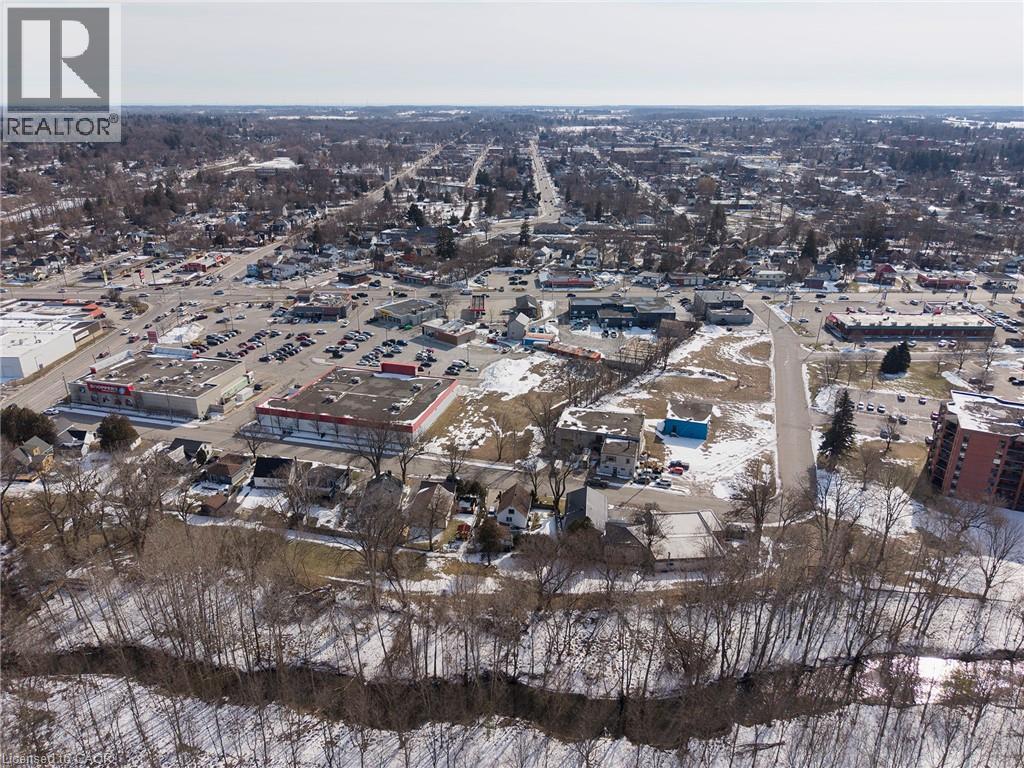 












17 MILL POND Court Unit# 301

,
Simcoe,




Ontario
N3Y5H9

