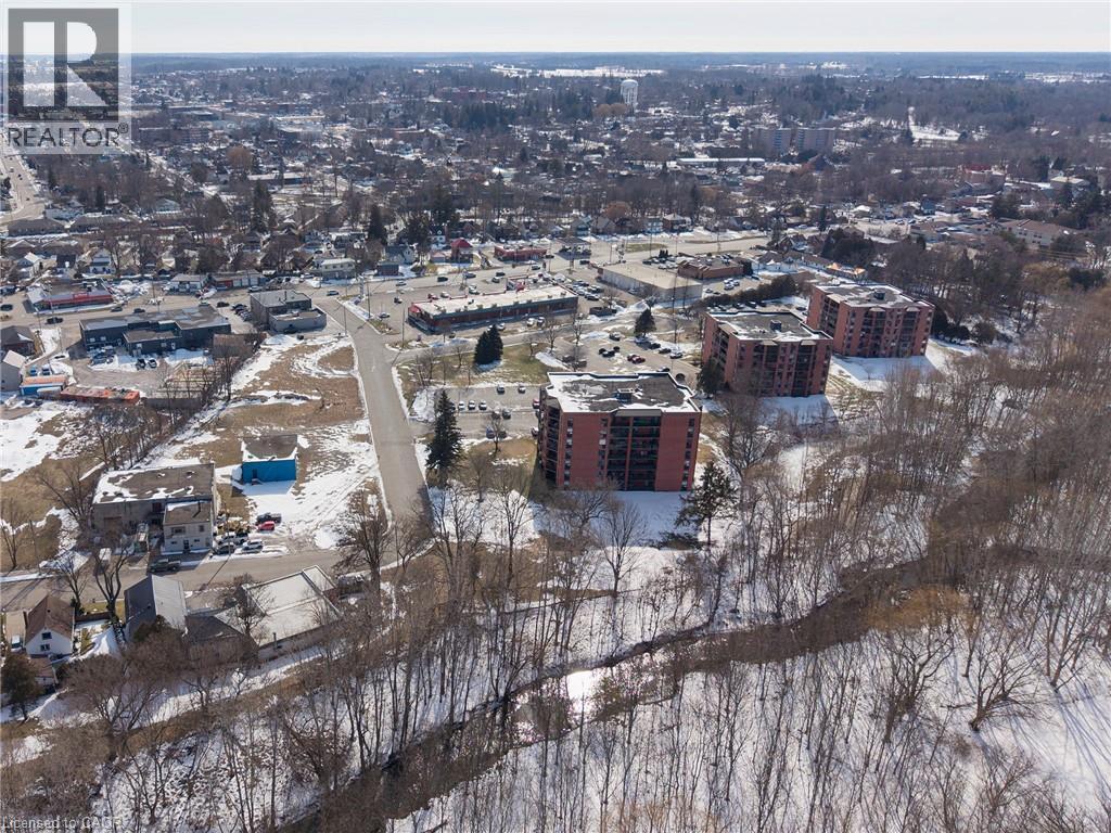 












17 MILL POND Court Unit# 301

,
Simcoe,




Ontario
N3Y5H9

