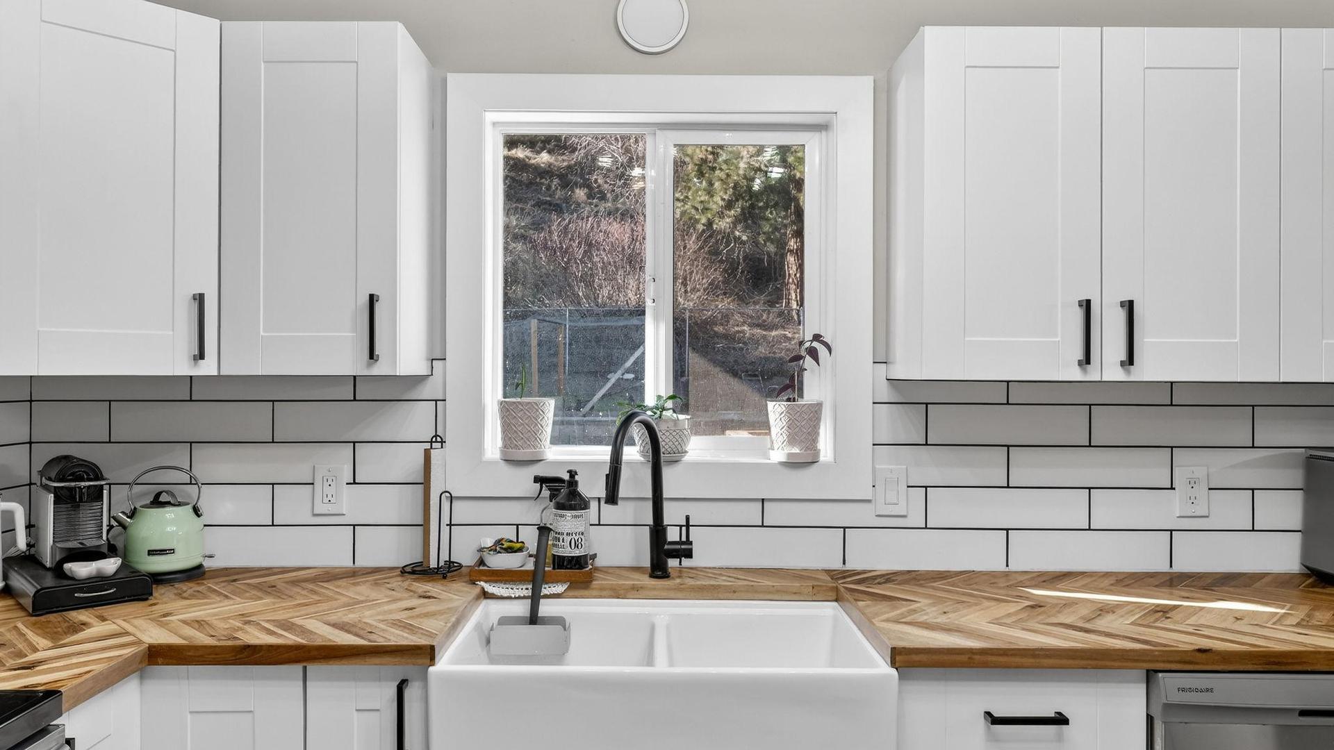 









7312


Fintry Delta

Road,
Kelowna,




BC
V1Z 3V2

