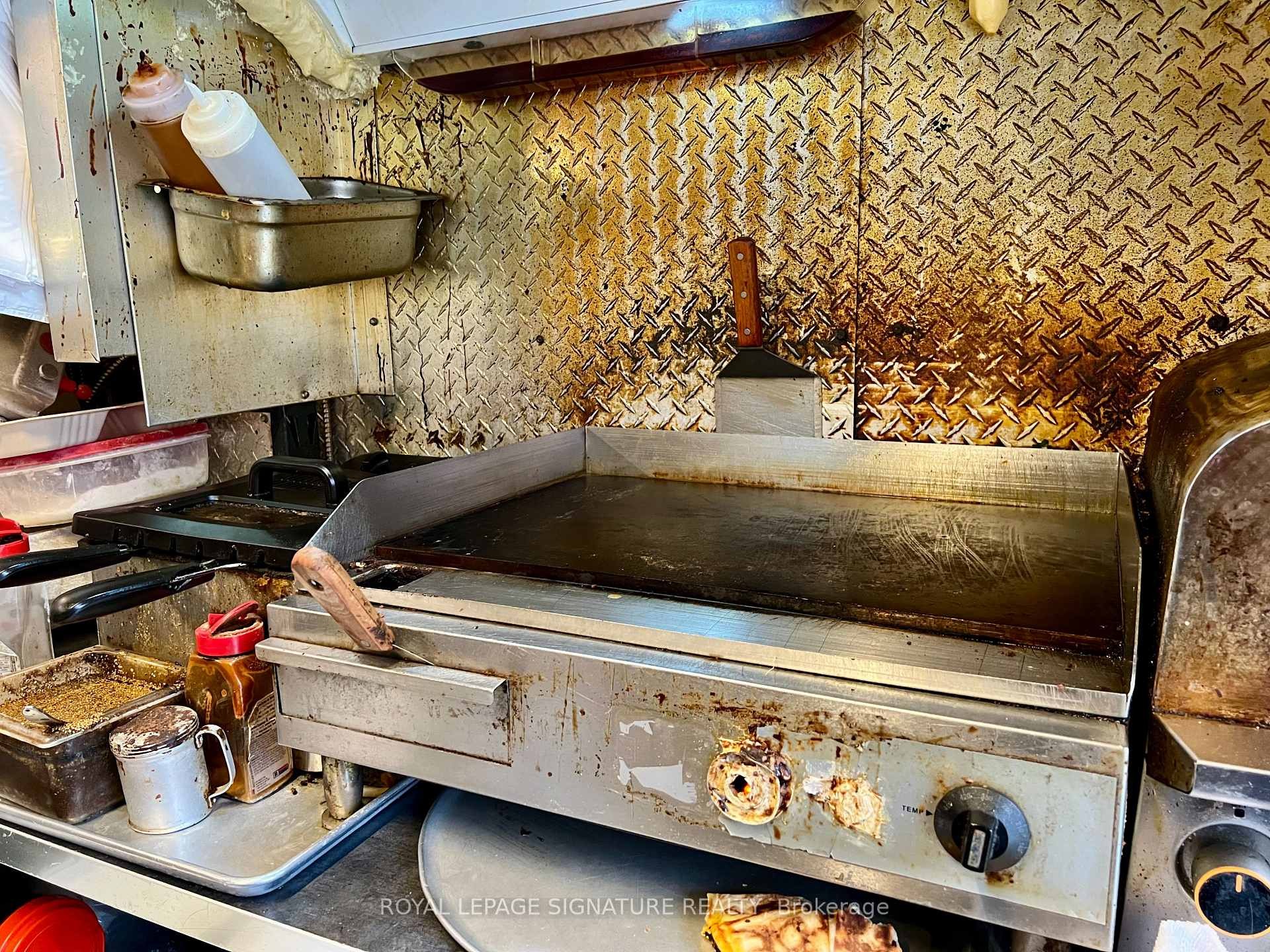 









707


Dundas

Street West,
Toronto,




ON
M5T 2W6

